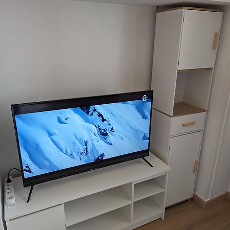 Central Spacious Flat With Private Parking Chamonix Exteriör bild